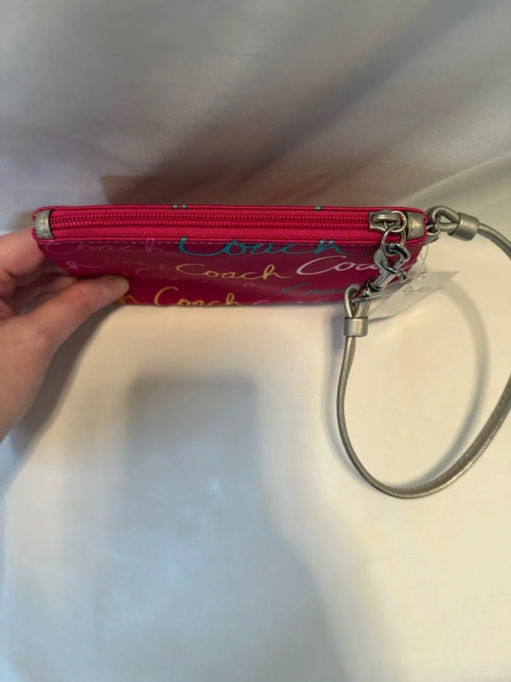 NWT Vintage Coach Hot Pink Script Logo Wristlet Y2K Multicolor - Picture 9 of 9